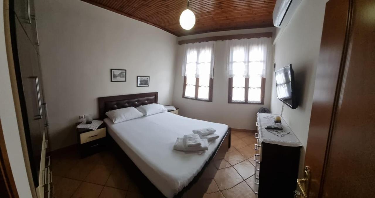 Romeo'S Guest House Berat Exterior foto