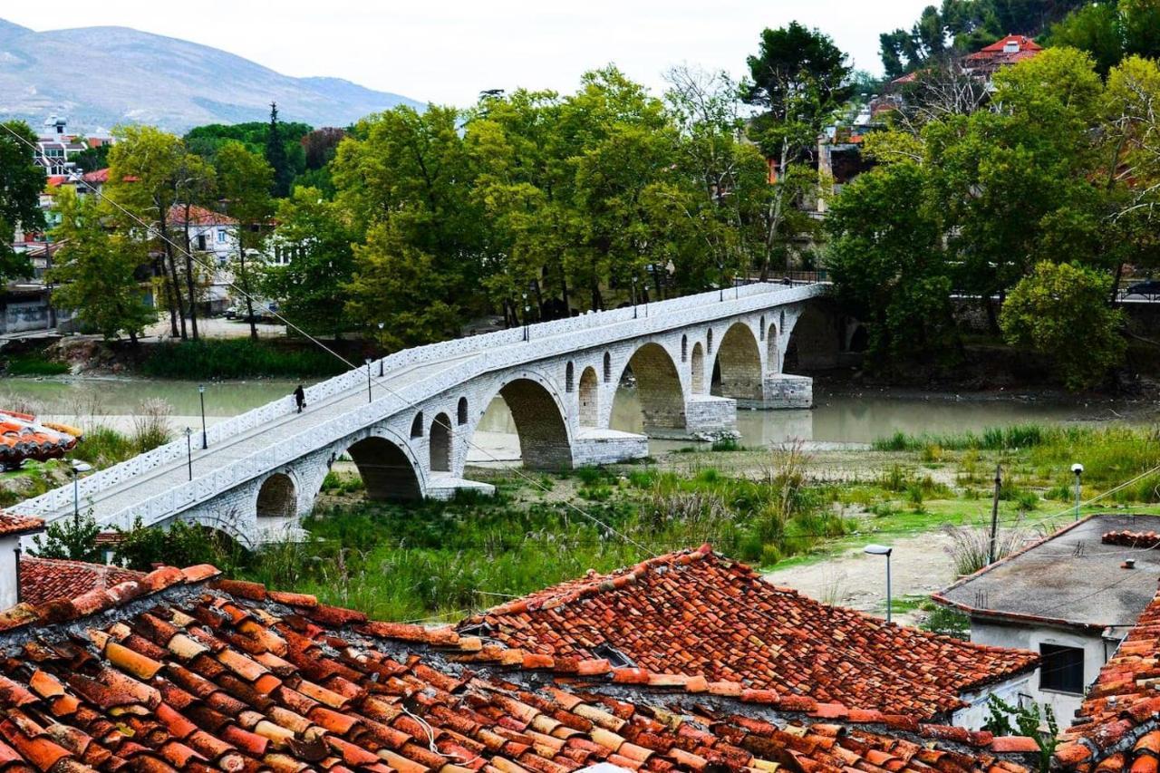 Romeo'S Guest House Berat Exterior foto